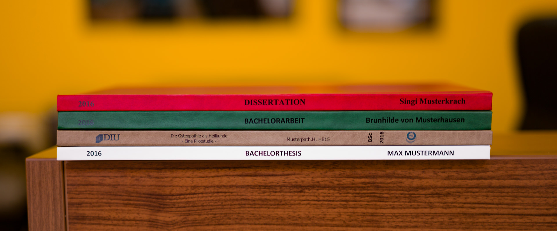 Buchrückendruck Hardcoverbindung